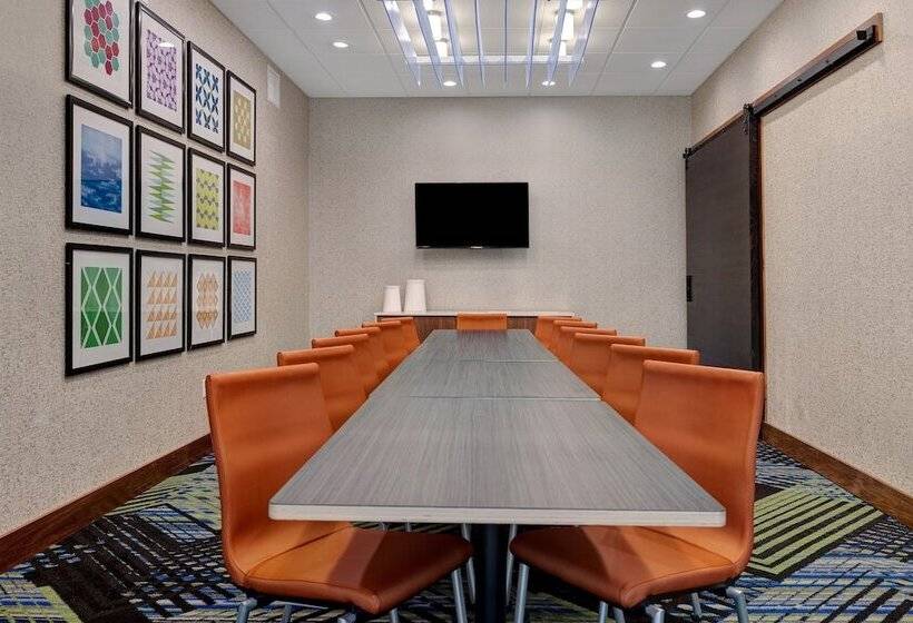 هتل Holiday Inn Express & Suites   Grand Rapids South   Wyoming, An Ihg