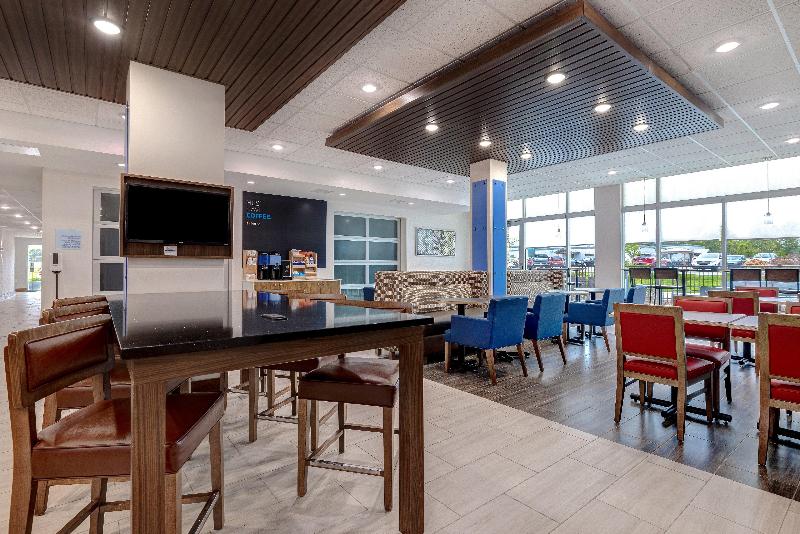 هتل Holiday Inn Express & Suites   Grand Rapids South   Wyoming, An Ihg