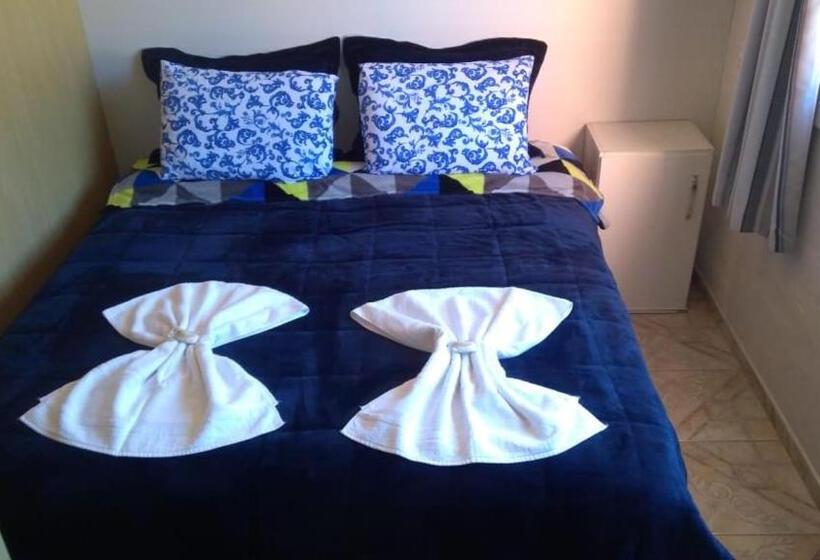 پانسیون Casa De Temporada Familiar