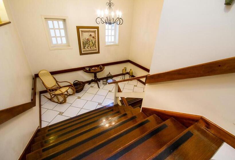 پانسیون Pousada Casa Gialla Campos Do Jordao