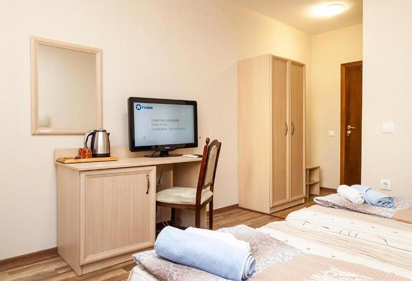 پانسیون Ravda Bay Guest House