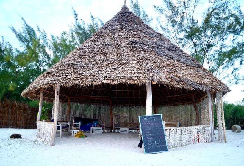 استراحتگاه Laguna Palace Zanzibar