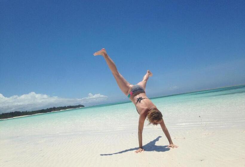 استراحتگاه Laguna Palace Zanzibar