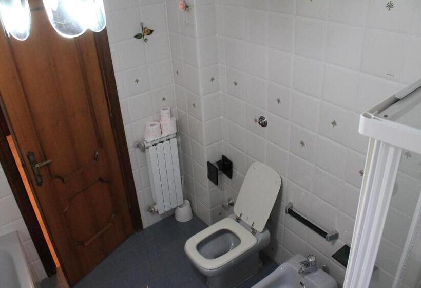 تختخواب و صبحانه A Casa Mia