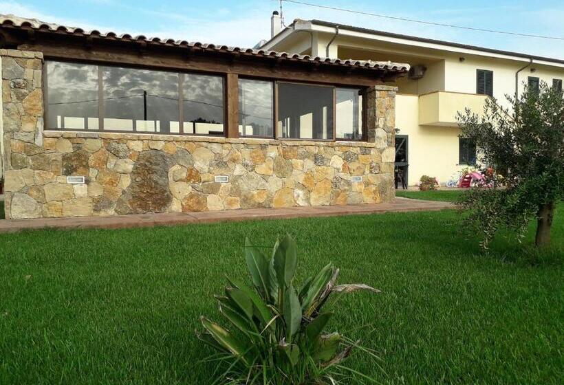تختخواب و صبحانه Agriturismo Quattro Mori