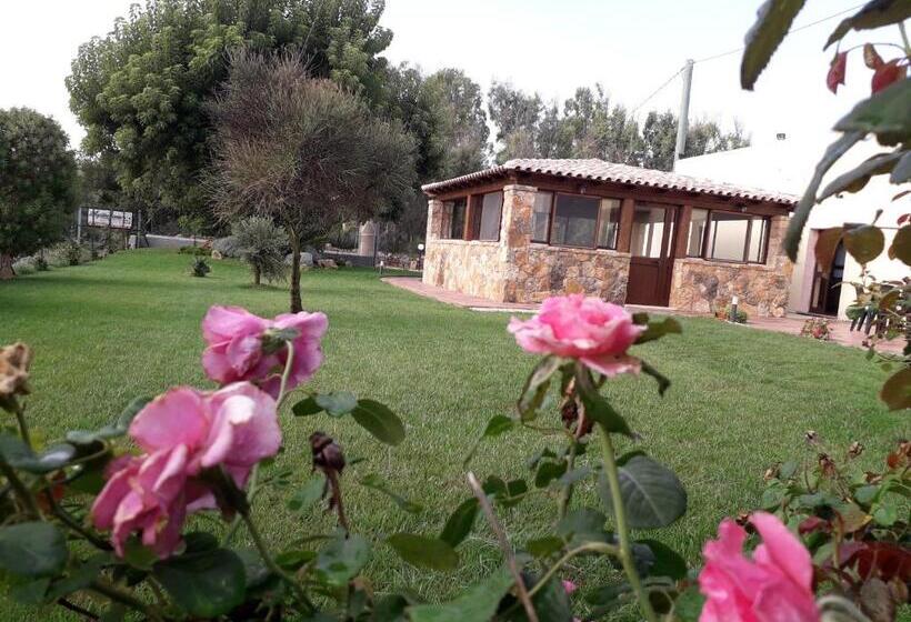 تختخواب و صبحانه Agriturismo Quattro Mori