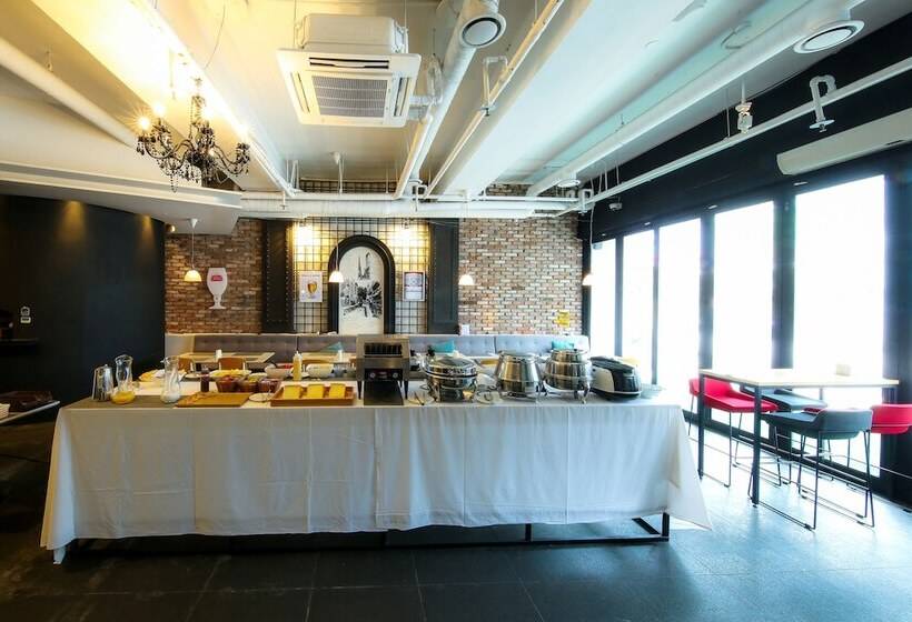 בית מלון כפרי Bolton