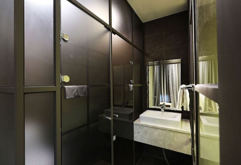 בית מלון כפרי Bolton