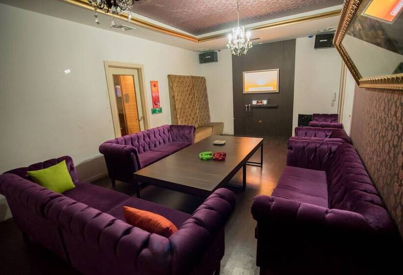 هتل Club Castle