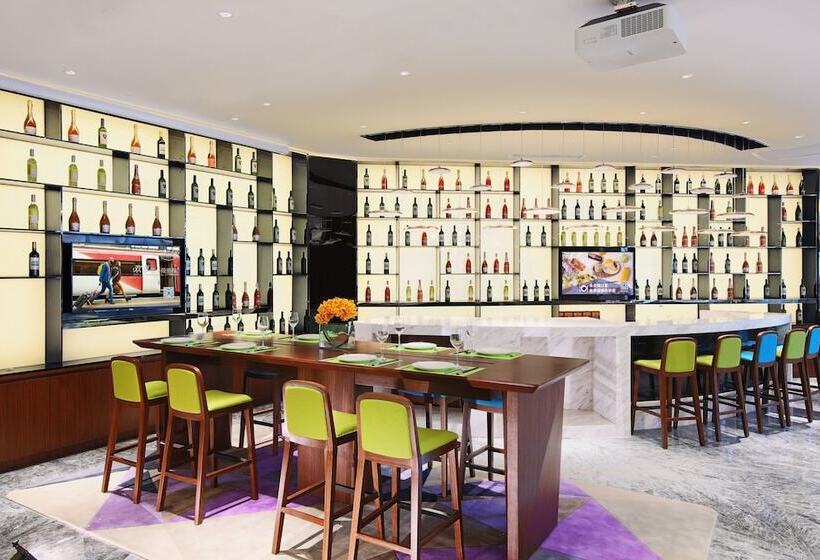 هتل Hampton By Hilton Zhongshan Nanlang