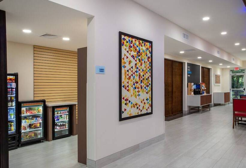 호텔 Holiday Inn Express & Suites Deland South, An Ihg