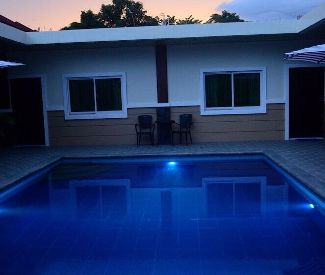 Fotos del hotel Jo Carter's Hotel & Suites:  35