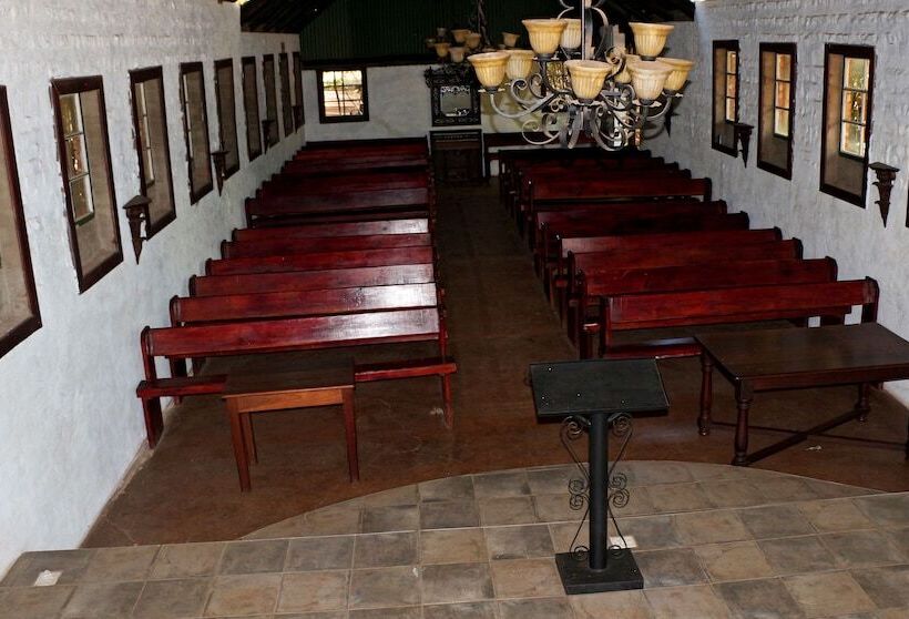 هتل Pumulani Lodge