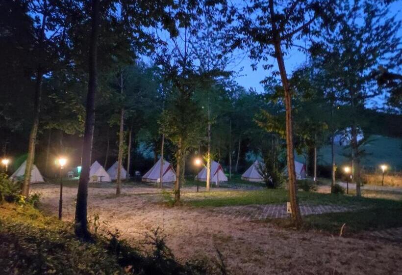 فندق Saecula Natural Village Experience