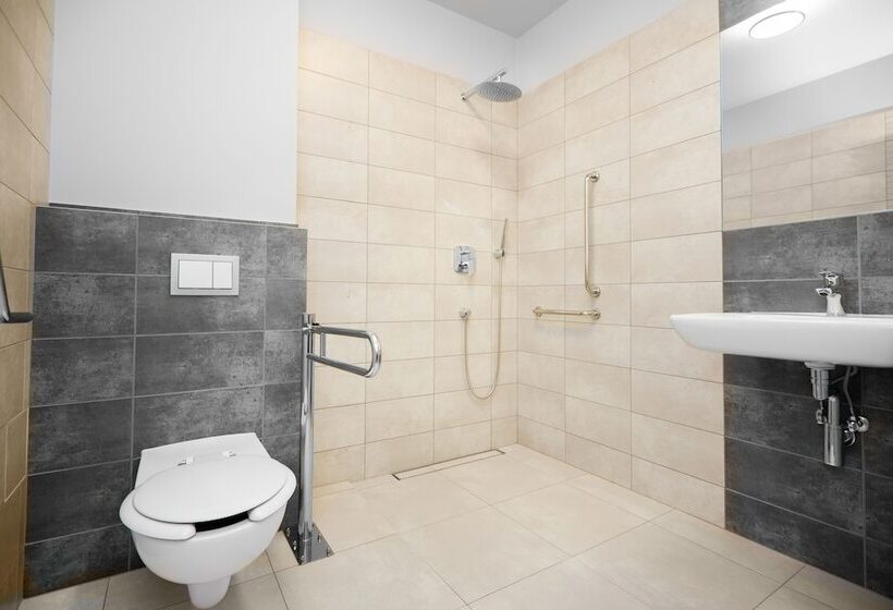 هتل Villa Grand Solis