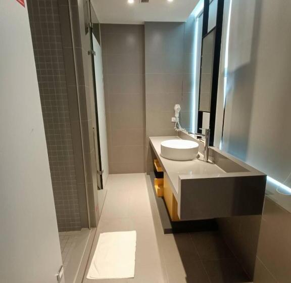 هتل Walker  Taoyuan