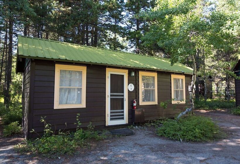 모텔 Swiftcurrent Motor Inn And Cabins   Inside The Park