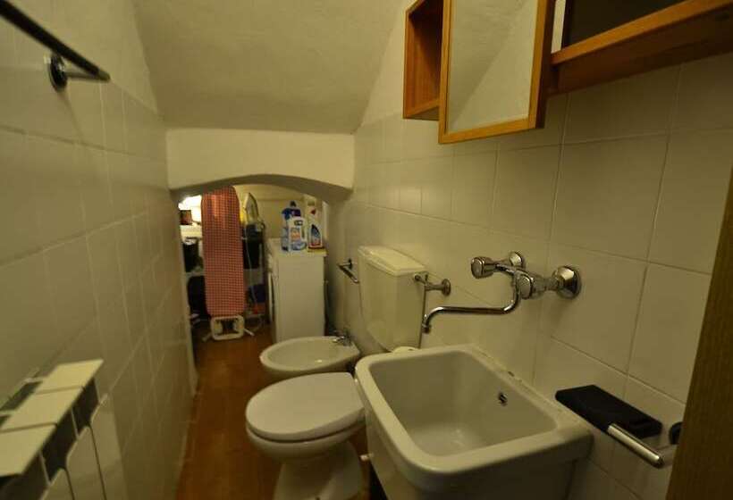 Historic Cottage In Fivizzano With Swimming Pool