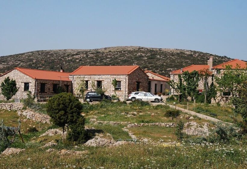호텔 Arachovitika Kalivia