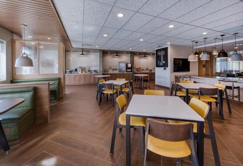 هتل Fairfield Inn & Suites By Marriott Charlotte Belmont