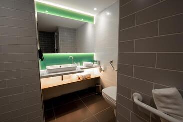 هتل Holiday Inn Express   Arcachon   La Teste, An Ihg
