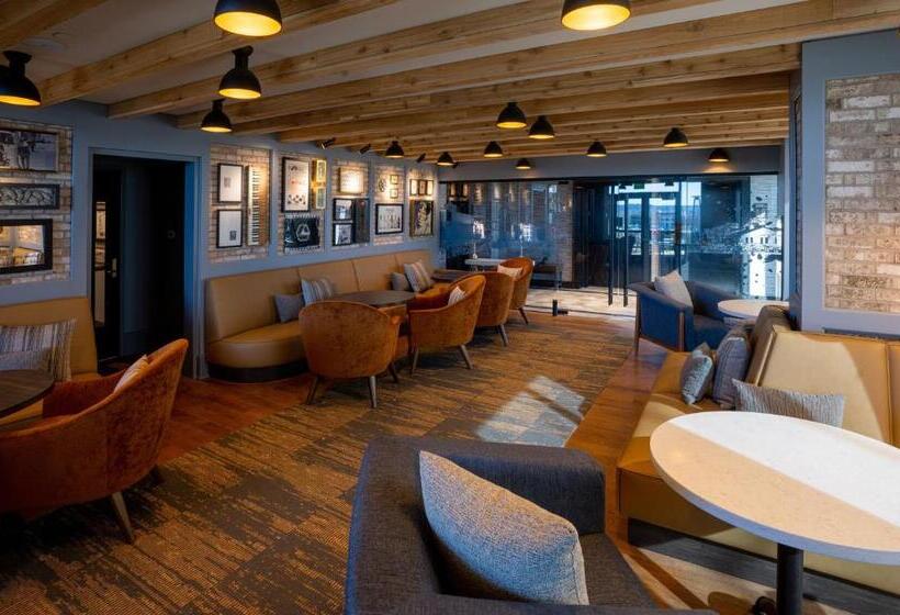 هتل Indigo   Columbus At Riverfront Place, An Ihg