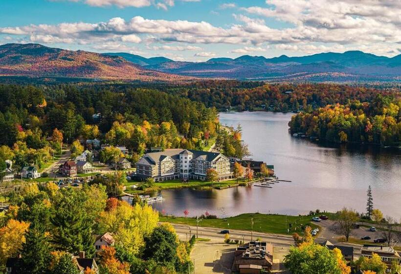 Hotel Saranac Waterfront Lodge