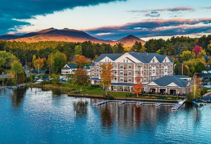 Hotel Saranac Waterfront Lodge