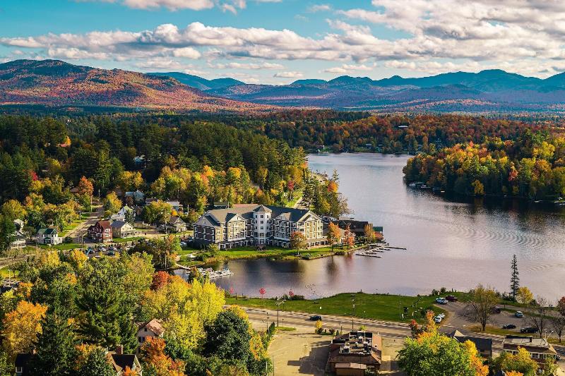 هتل Voco Saranac Lake Ny Waterfront, An Ihg