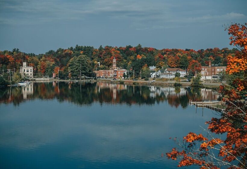 هتل Voco Saranac Lake Ny Waterfront, An Ihg