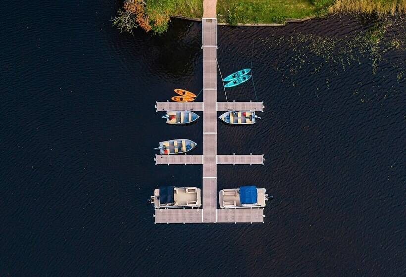 هتل Voco Saranac Lake Ny Waterfront, An Ihg