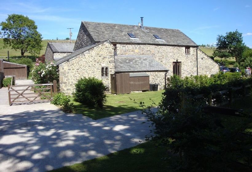 Lovely Cottage In Tavistock With Barbecue