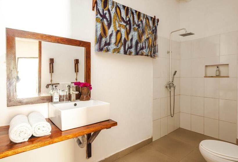 פנסיון Shanuo Beach Bungalows