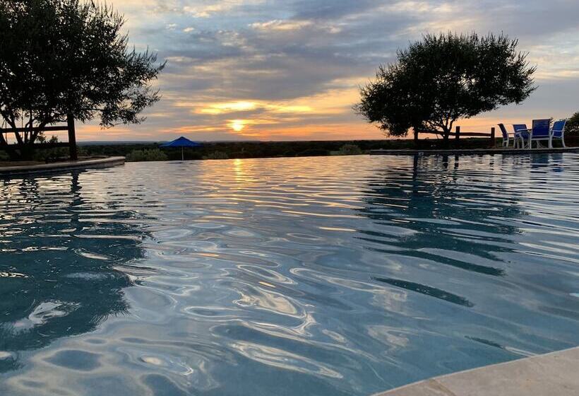 The Hideout Golf Club & Resort