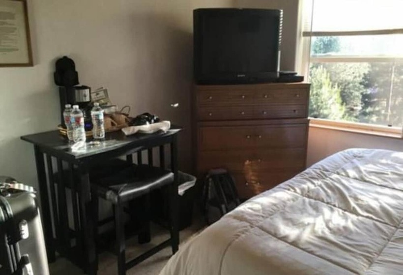 مبيت وإفطار Crater Lake Inn & Retreat