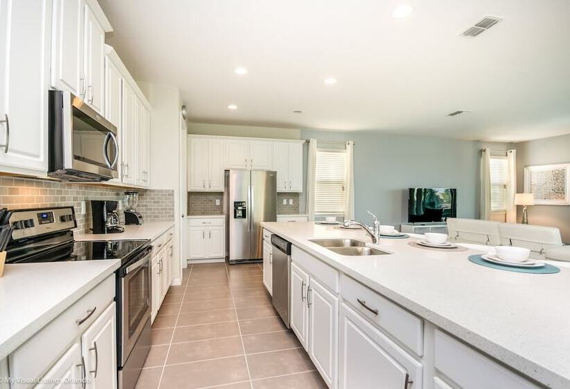 Fabulous 9 Bed 6,5 Ba Villa Games, Pool & Spa 9063srl