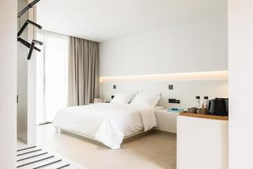 Domes White Coast Milos, Adults Only Small Luxury Hotels Of The World