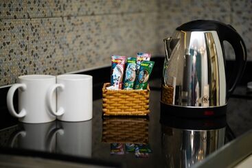 هتل Helen Fin Inn & Apartment