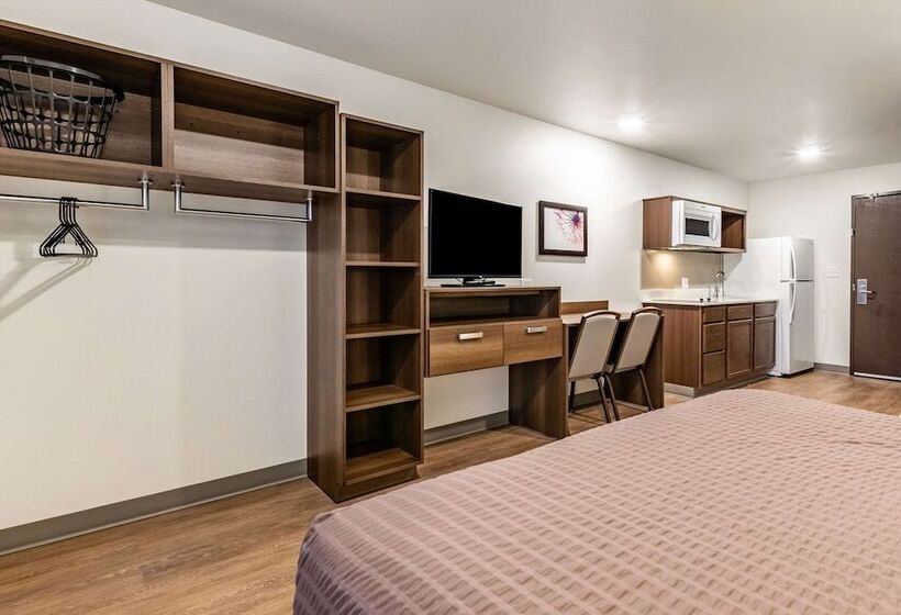 هتل Woodspring Suites Indianapolis Airport South