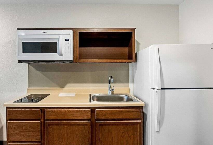 هتل Woodspring Suites Reno Sparks