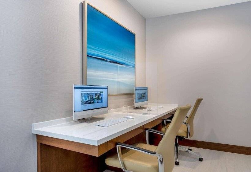 هتل Wyndham Garden Miami International Airport