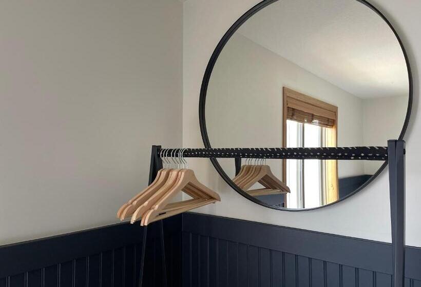 Pinedale Cozy Cabins