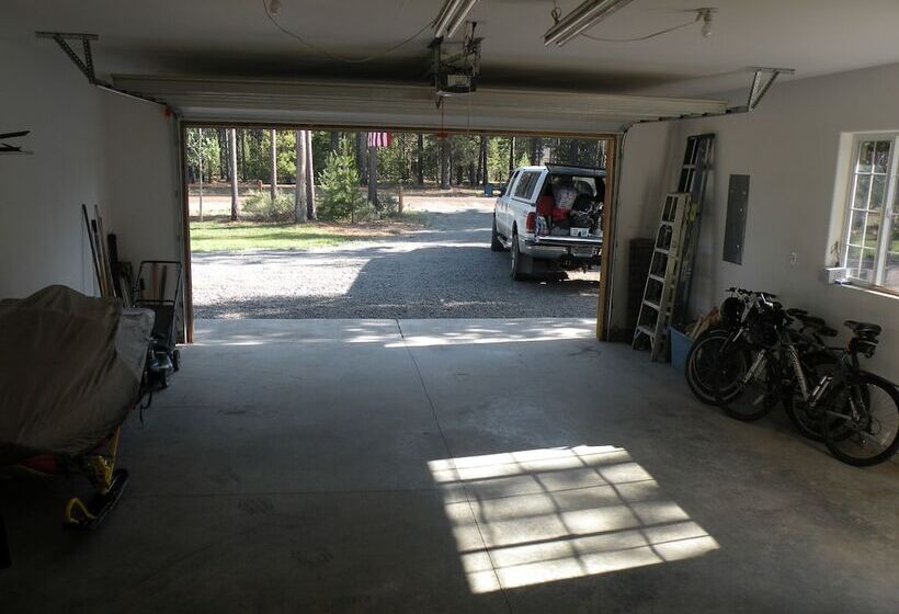 The Cozy Cabin Lapine