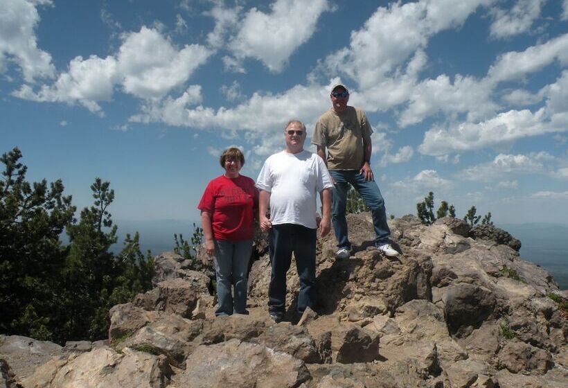 The Cozy Cabin Lapine