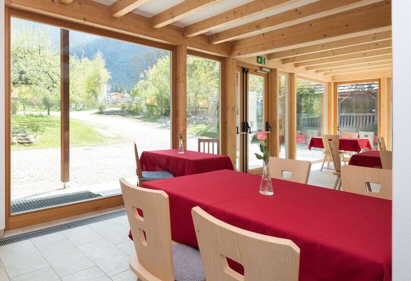 تختخواب و صبحانه Garni Bachlerhof