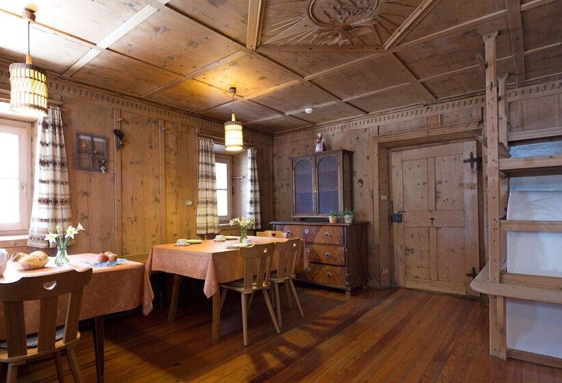 تختخواب و صبحانه Garni Bachlerhof