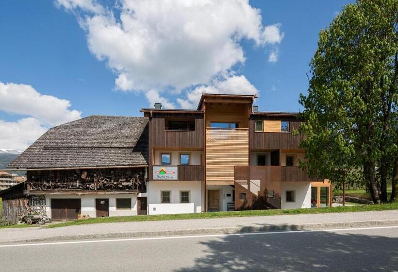 تختخواب و صبحانه Garni Bachlerhof