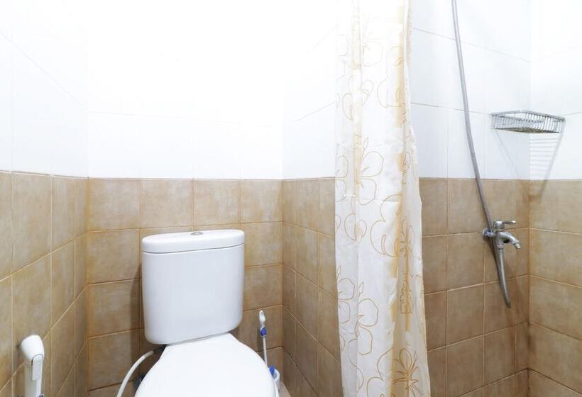 فندق Green Pramuka City By Sr Property