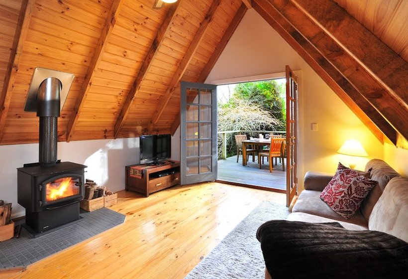 Santosa Cottage