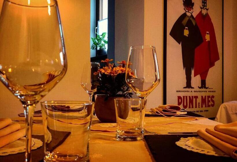 호스텔 Locanda Il Pomo D'oro
